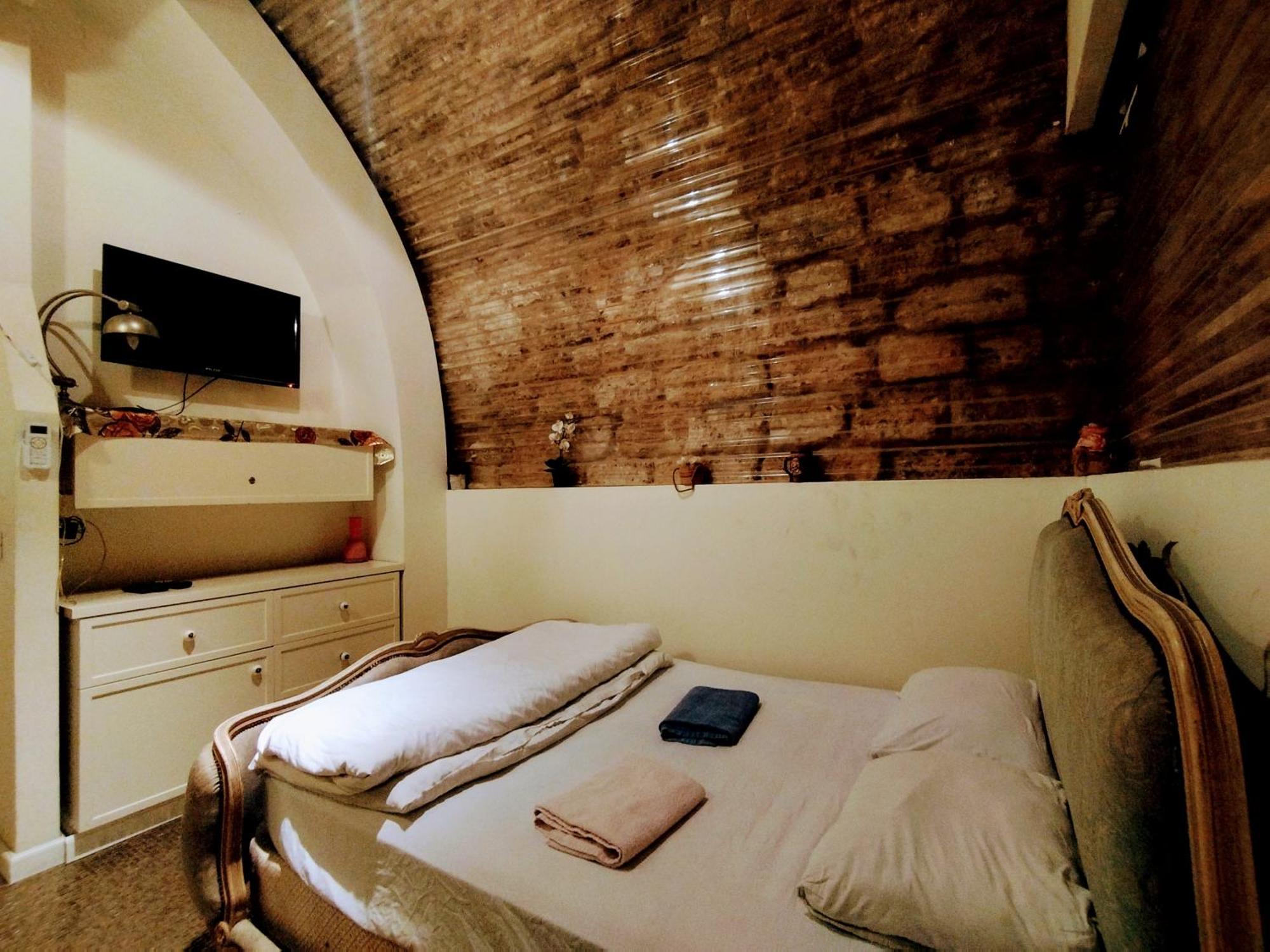Polihosts Old Jaffa Hostel Tel Aviv Exterior photo